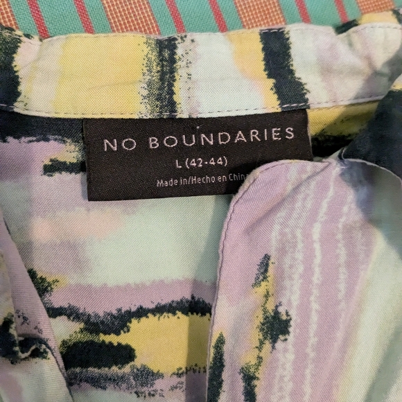 Colorful Button down - Picture 2 of 4